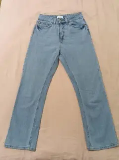 H&M デニムパンツ