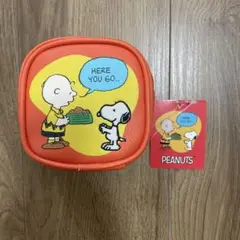 新品　スヌーピー　コスメティクポーチ