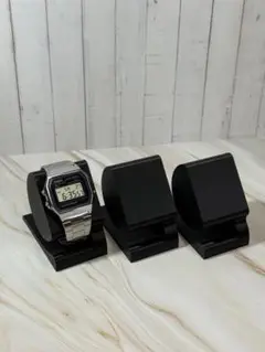 プラスチック製の腕時計スタンド（3個セット）