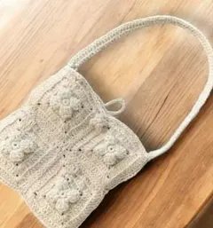 ハンドメイド　お花モチーフグラニーバッグ　ベージュ