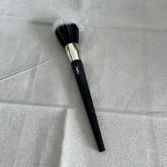 ✩︎レア✩︎ YSL メイクブラシセット レッド　唇モチーフ YSL Yves Saint Laurent Makeup Brush Red Lips Pouch Set Novelty