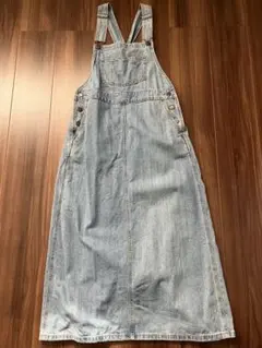 オーバーオールスカート