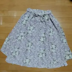 axes femme 花柄フレアスカート 裾レースのサムネイル