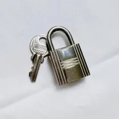 Item thumbnail for item e2509b1b-97a0-4df3-bc57-8e62934abe92