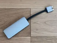 Satechi USB-C デュアル マルチメディア ハブ (スペースグレイ)