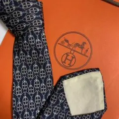 ✨美品✨　エルメス　ネクタイ　総柄　チェーン柄　シルク100% 最高級　ブルー