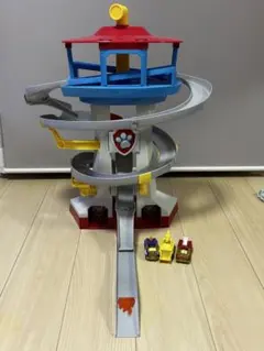 タカラトミー「パウ・パトロール パウっと出動！DXパウステーション」　中古