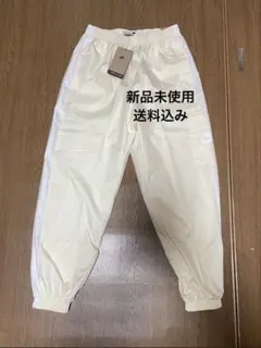 新品　定価6820円　NIKE トレーニングパンツロングパンツ　XSサイズ