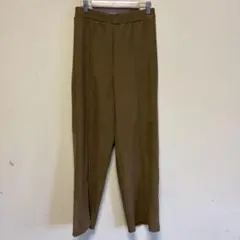 センタープレスパンツ　オリーブカーキ　Lサイズ　ウエストゴム