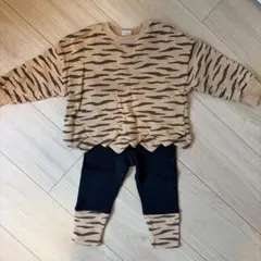 【美品】ベビー タイガー柄 セットアップ 上下セット トレーナー レギンス