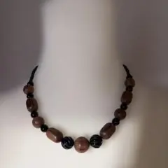 ウッドビーズ&黒ビーズ⭐︎ネックレス