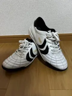 [土日限定価格、早い者勝ち]YASUDA ヤスダ　サッカーシューズ 25センチのサムネイル