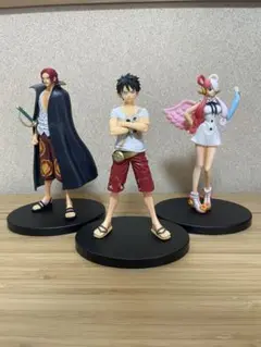 ワンピース　フィギュア5点( ルフィ ３点　ゾロ　シャンクス ) ワンピース ゾロ シャンクス 食玩 フィギュア｜Yahoo!フリマ（旧