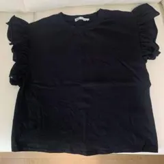 お値下げ　ZARA 黒 フリル袖 ノースリーブトップス
