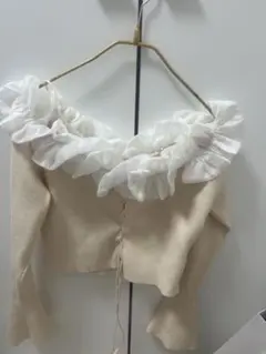 オフショルニット