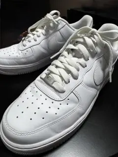 Nike Air Force 1 ホワイト スニーカー