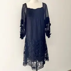 ルイルエ　ブティック　花モチーフ　透かし　ワンピース