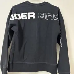 UNDER ARMOUR ブラック トレーナー