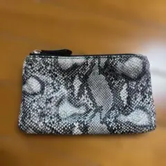 ヘビ柄ポーチ