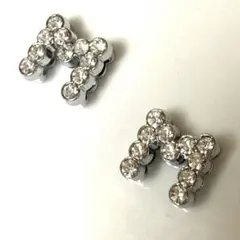 キラキラ　イニシャル　アルファベット　メタルパーツ　2個セット　M