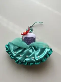 ディズニー　アリエル　ドレス キーホルダー
