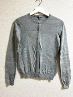 UNIQLO ライトグレー　丸首　カーディガン　綿100%