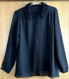 フリルえりブラックシフォンブラウス