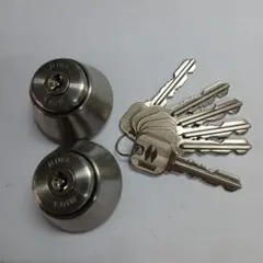 Item thumbnail for item 25e616bc-27cc-4375-b8c9-fa6e3695e7f8