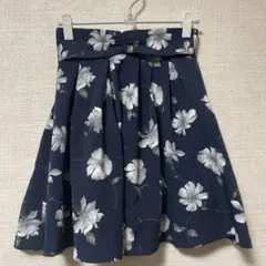 マジェスティックレゴン 花柄フレアスカート 花柄スカート