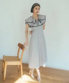 新品未使用タグ付き SNIDEL フリルカラーノースリーブワンピース