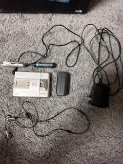 動作品 SONY MZ-R50 シルバー MDレコーダーMD WALKMAN - メルカリ