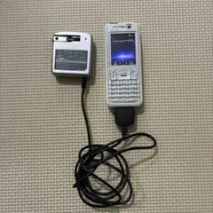docomo SO902i 携帯電話本体 充電器付きのサムネイル