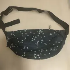 kiu ボディバッグ スター柄のサムネイル