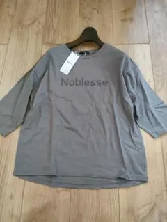 新品　コムサイズム　ロゴプリントＴシャツ　11号　オリーブ色