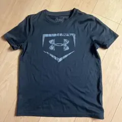 Under Armour アンダーシャツ YSM ブラック　半袖　130センチ