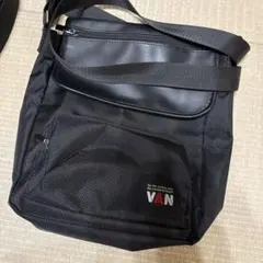 VAN JAC ヴァンヂャケット ショルダーバッグ ブラック