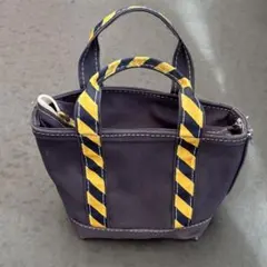 Item thumbnail for item ca700bcb-e2c8-484c-870d-cd6a747b5b1e