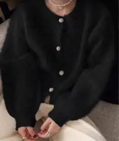新品未使用 早い者勝ちボタン付き カーディガン ブラック