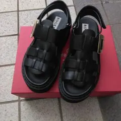 Roger Vivier レザーサンダル ブラックのサムネイル