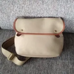 Brady ショルダーバッグ エイボン
