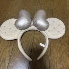 ディズニー　ベージュカチューシャ