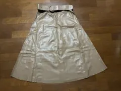 ZARA 膝丈スカート　ベージュ ベルト付き　フェイクレザー