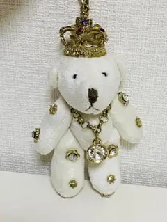 ホワイトクマ キーホルダー王冠付き ぬいぐるみ