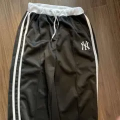 MLB公式　刺繍ロゴ　ニューヨーク　ヤンキース　ジャージ　ブラック
