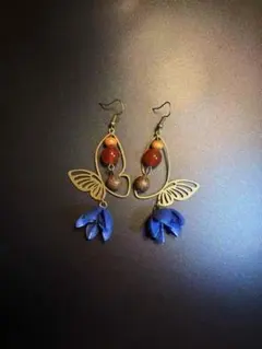 羽根モチーフの天然石ピアス