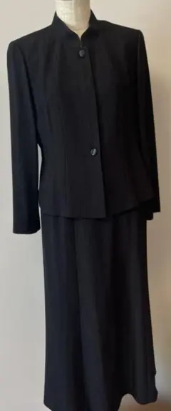 レリアン　ブラックストライプワンピーススーツ