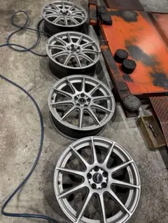 CSR 18インチ シルバー ホイールセットのサムネイル