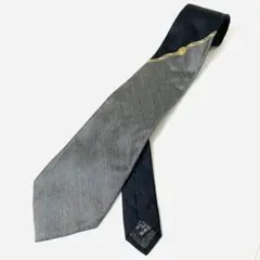 ジャンニヴェルサーチ ワンポイントメデューサ シルクネクタイ