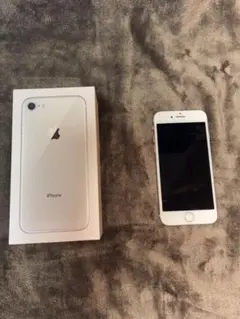 Apple iPhone8本体 64GB