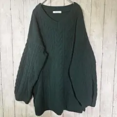 【美品】ROMEO ダークグリーン Vネック セーター Mサイズ　レディース